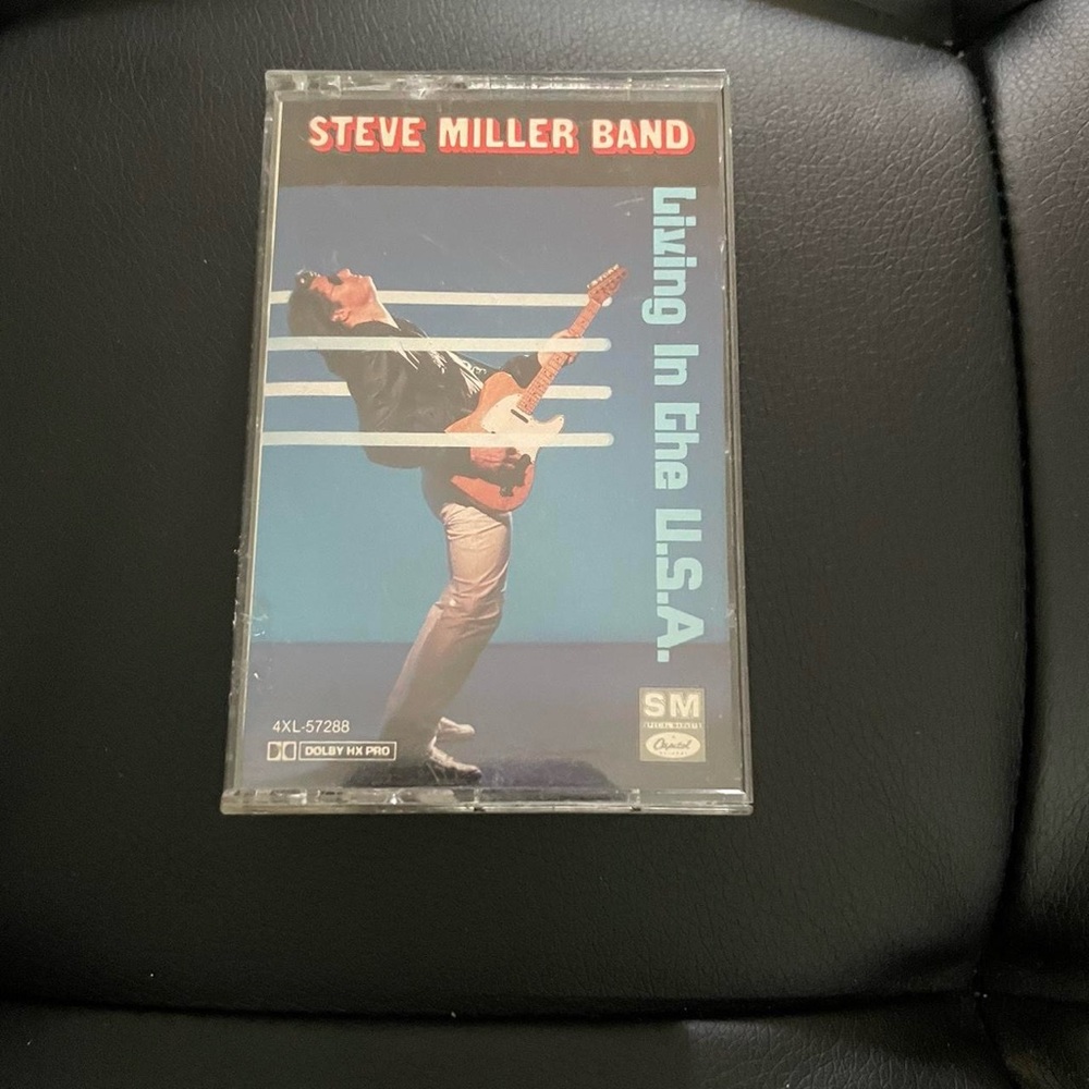 Steve Miller Band Living in the U.S.A cassette
